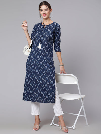 Women Blue Printed straight kurta with three quarter sleeves
