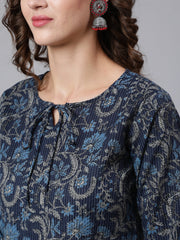 Women Navy Blue Printed straight kurta with three quarter sleeves