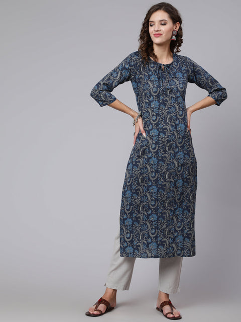 Women Navy Blue Printed straight kurta with three quarter sleeves