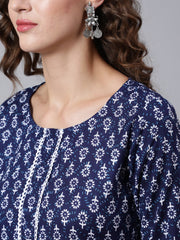 Women Blue Printed straight kurta with three quarter sleeves