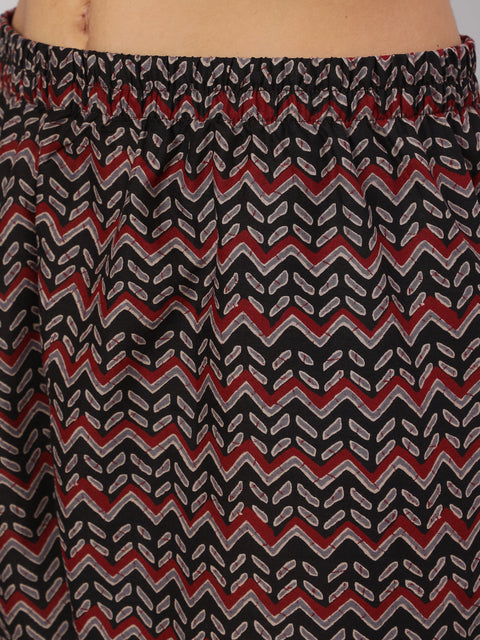 Women Black Ethnic Printed Straight Kurta With Trouser