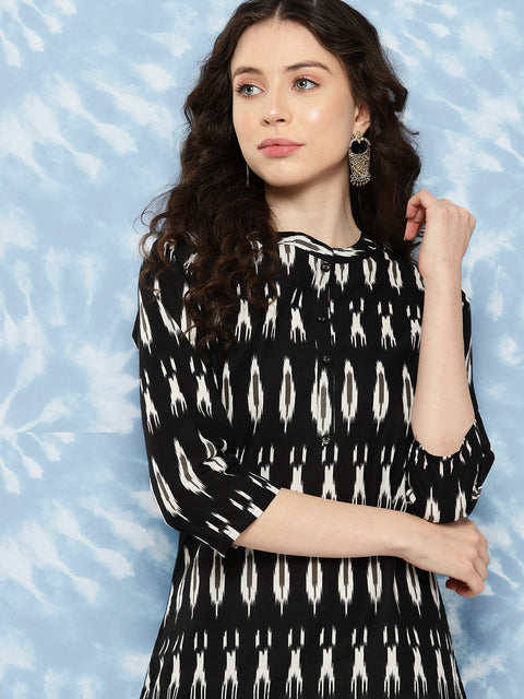 Women Black Straight Tunic With Three Quaretr Sleeves