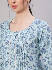 Women Blue Straight Tunic With Three Quaretr Sleeves