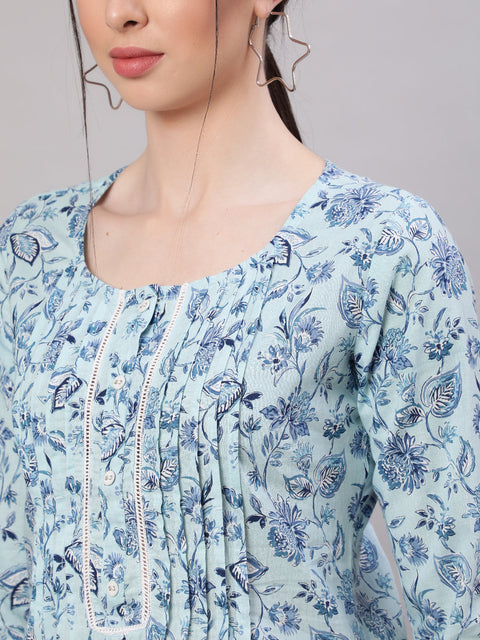 Women Blue Straight Tunic With Three Quaretr Sleeves