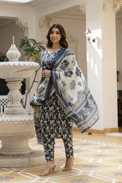 Women Grey Paisely Printed Straight Kurta With Trouser And Dupatta