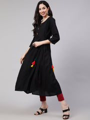 Women Black A-line Kurta With Three Quarter Sleeves