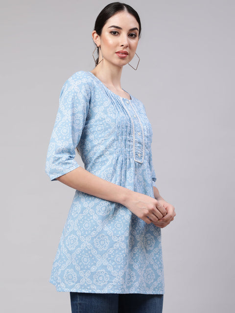 Women Blue Straight Tunic With Three Quaretr Sleeves
