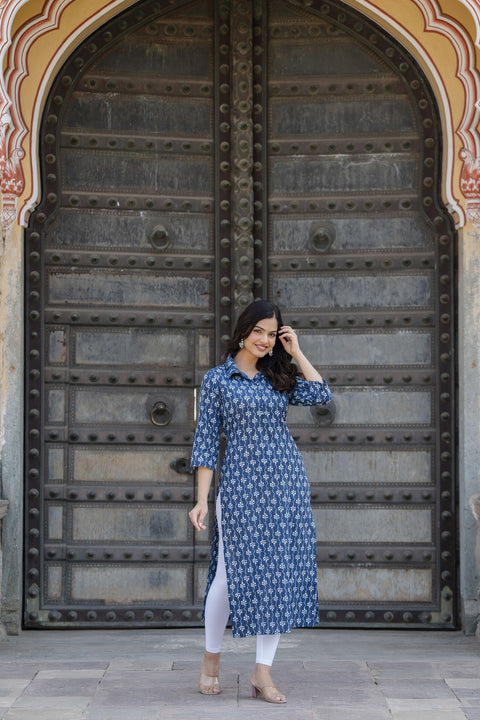 Women Blue Printed Straight Kurta with Three Quarter Sleeves