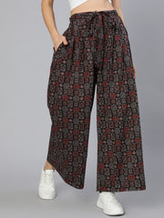 Women Black Wide Legged Printed Plazo With Side Pockets