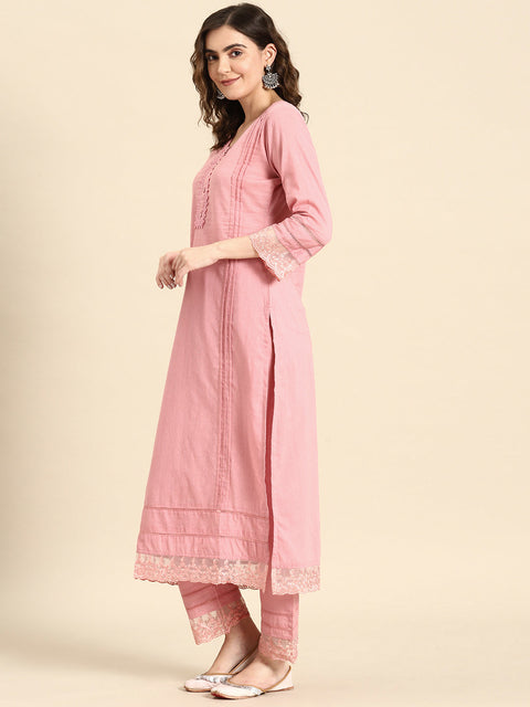 Women Mauve Lace Detailing Kurta With Trouser And Scalped Dupatta