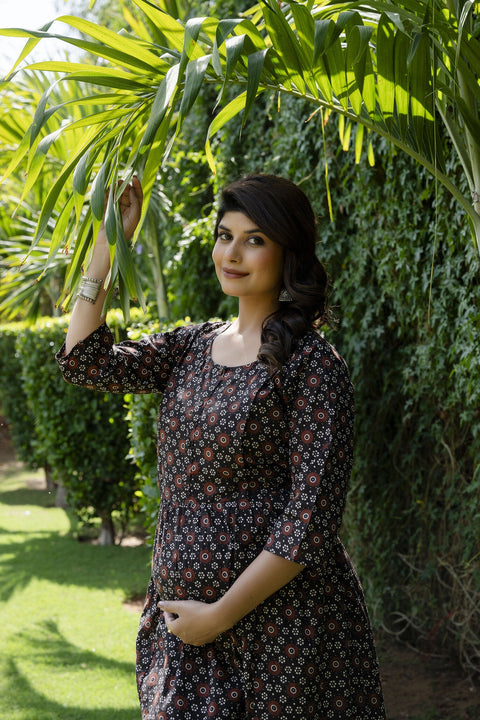 Women Black Floral Printed Flared Maternity Dress