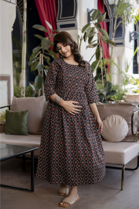 Women Black Floral Printed Flared Maternity Dress