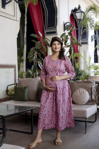 Women Levender Printed Flared Maternity Dress