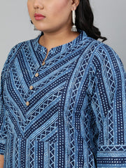 Women Blue Printed Straight kurta with Round Neck & Three Quarters Sleeves