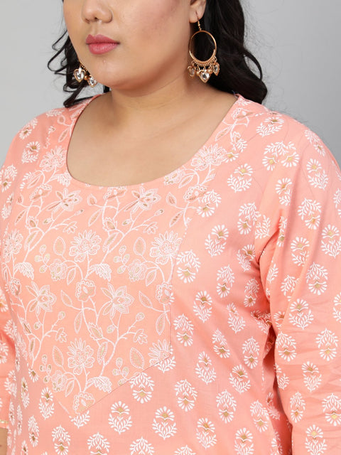 Women Peach Printed Straight Kurta with Round Neck & Three Quarters sleeves