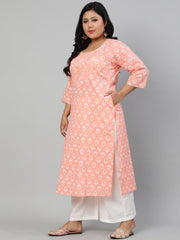 Women Peach Printed Straight Kurta with Round Neck & Three Quarters sleeves