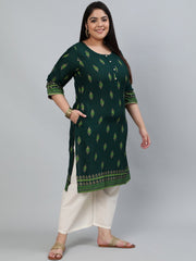Plus Size Women Green & Gold Printed Staright Kurta With Three Quarter Sleeves