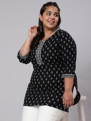 Women Plus Size Black Printed Tunic WIth Three Quarter Sleeves